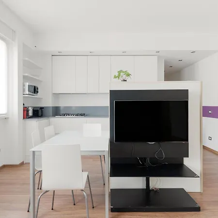 Guesthost - Gorla Modern *