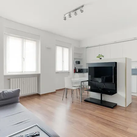 Apartament Guesthost - Gorla Modern Mediolan